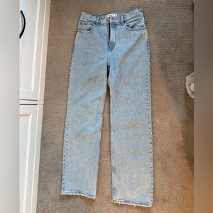 Abercrombie & Fitch Light Wash 90s Relaxed Jeans